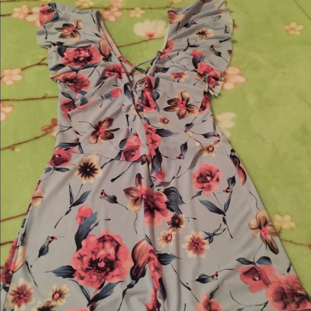 Rompers - Picture 3 of 4